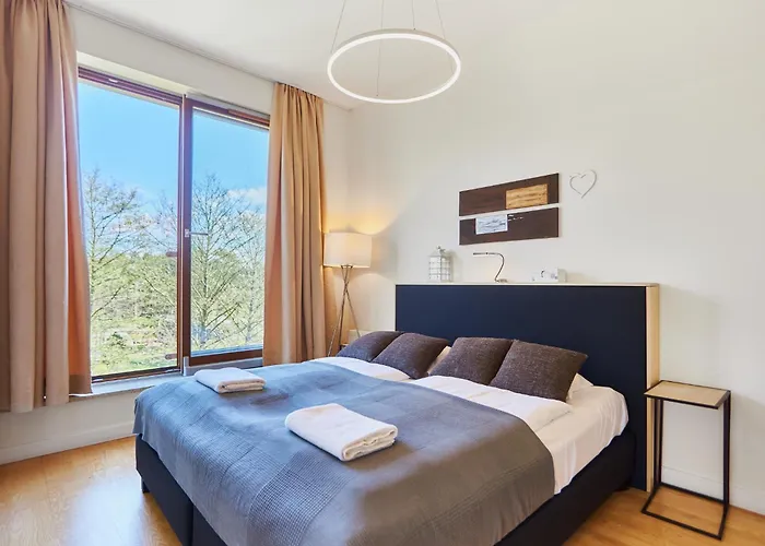 Golden Tulip Penthouse 53